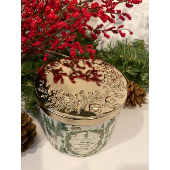 Bath & Body Works Christmas Holiday “Fresh Cinnamon Rolls” New 3 Wick Candle - Picture 5 of 8